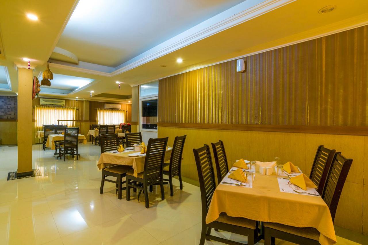 Sree Gokulam Residency Hotel Thrissur Exterior photo