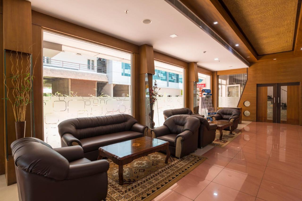 Sree Gokulam Residency Hotel Thrissur Exterior photo