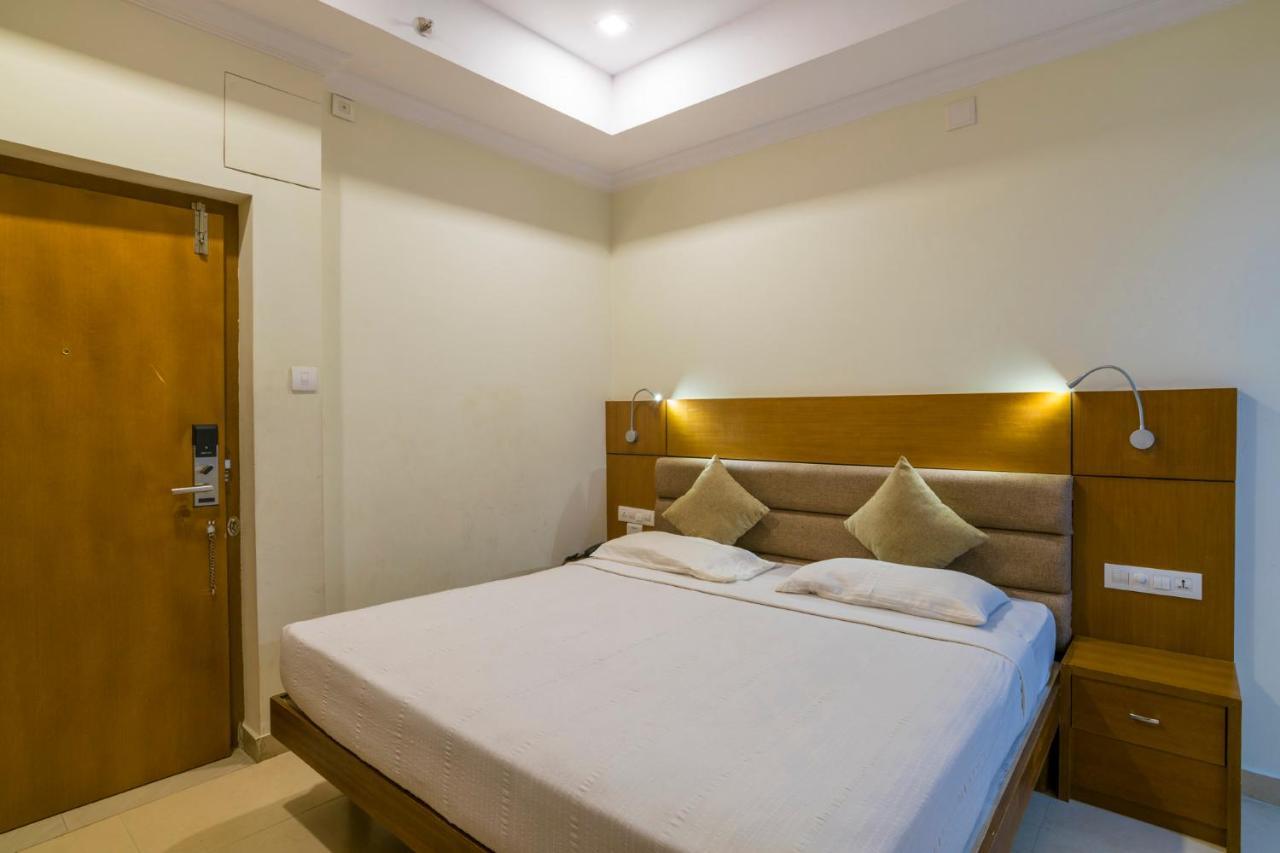 Sree Gokulam Residency Hotel Thrissur Exterior photo