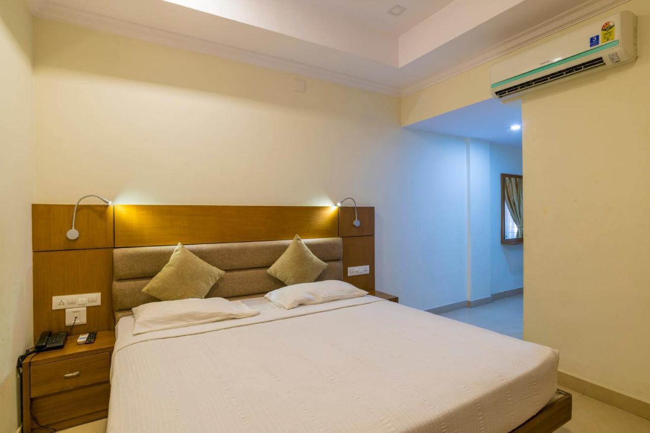 Sree Gokulam Residency Hotel Thrissur Exterior photo